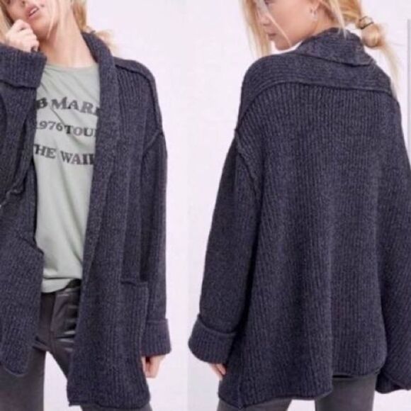 ✨HP✨Free People Low Tide Oversized Cardigan✨ - Picture 4 of 8